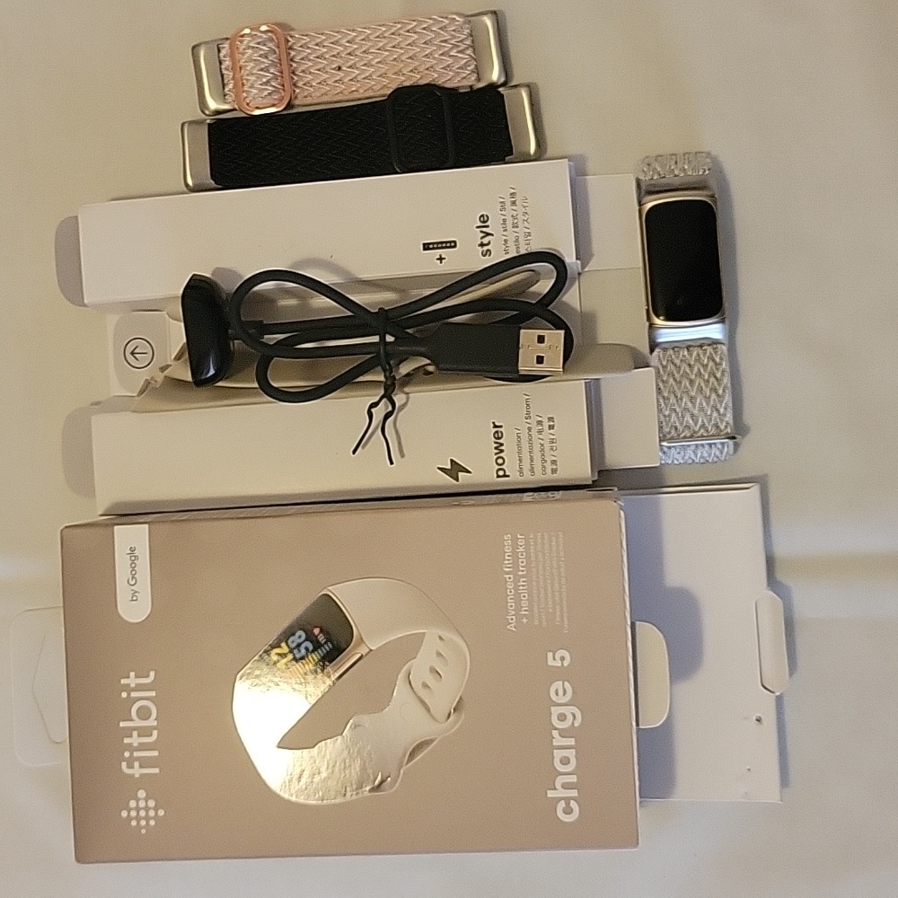 FITBIT charge 5